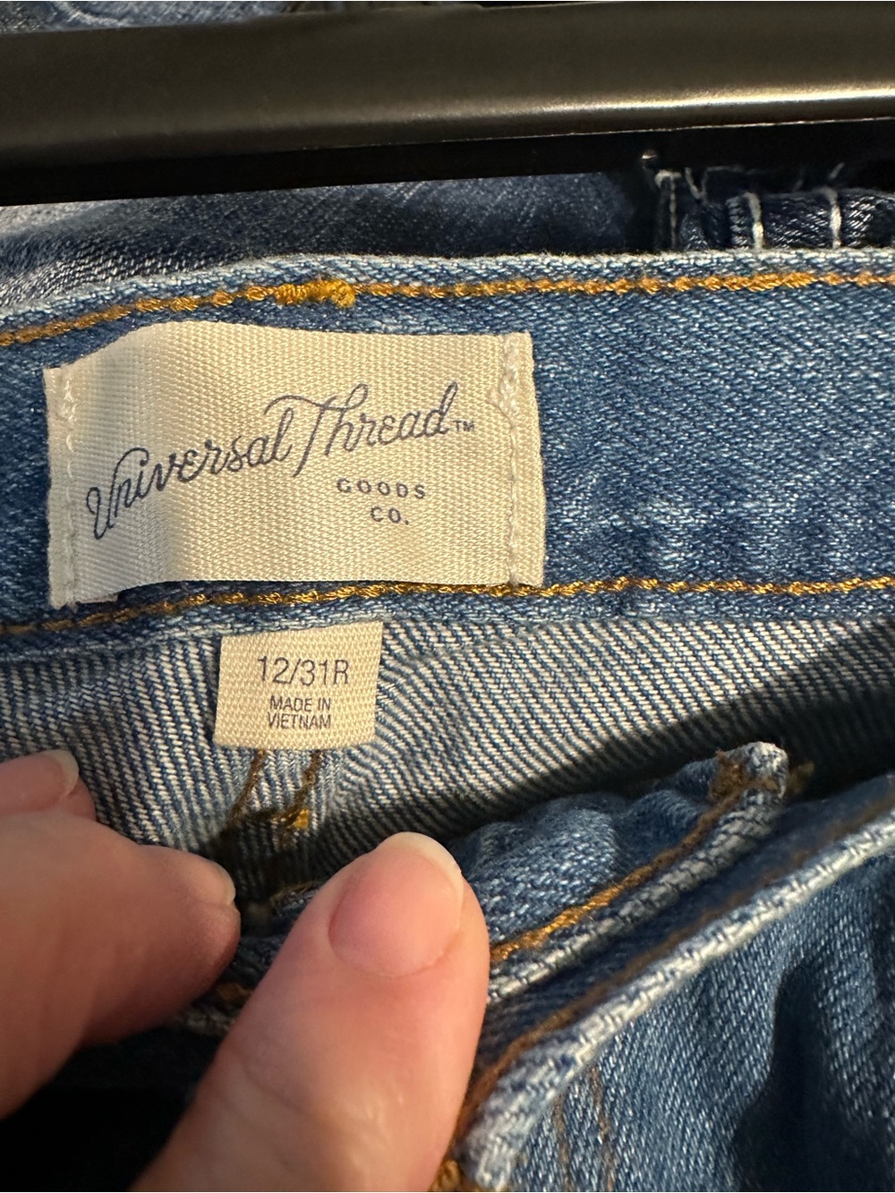 Universal Thread Women's Blue Flare Jeans - Picture 10 of 12